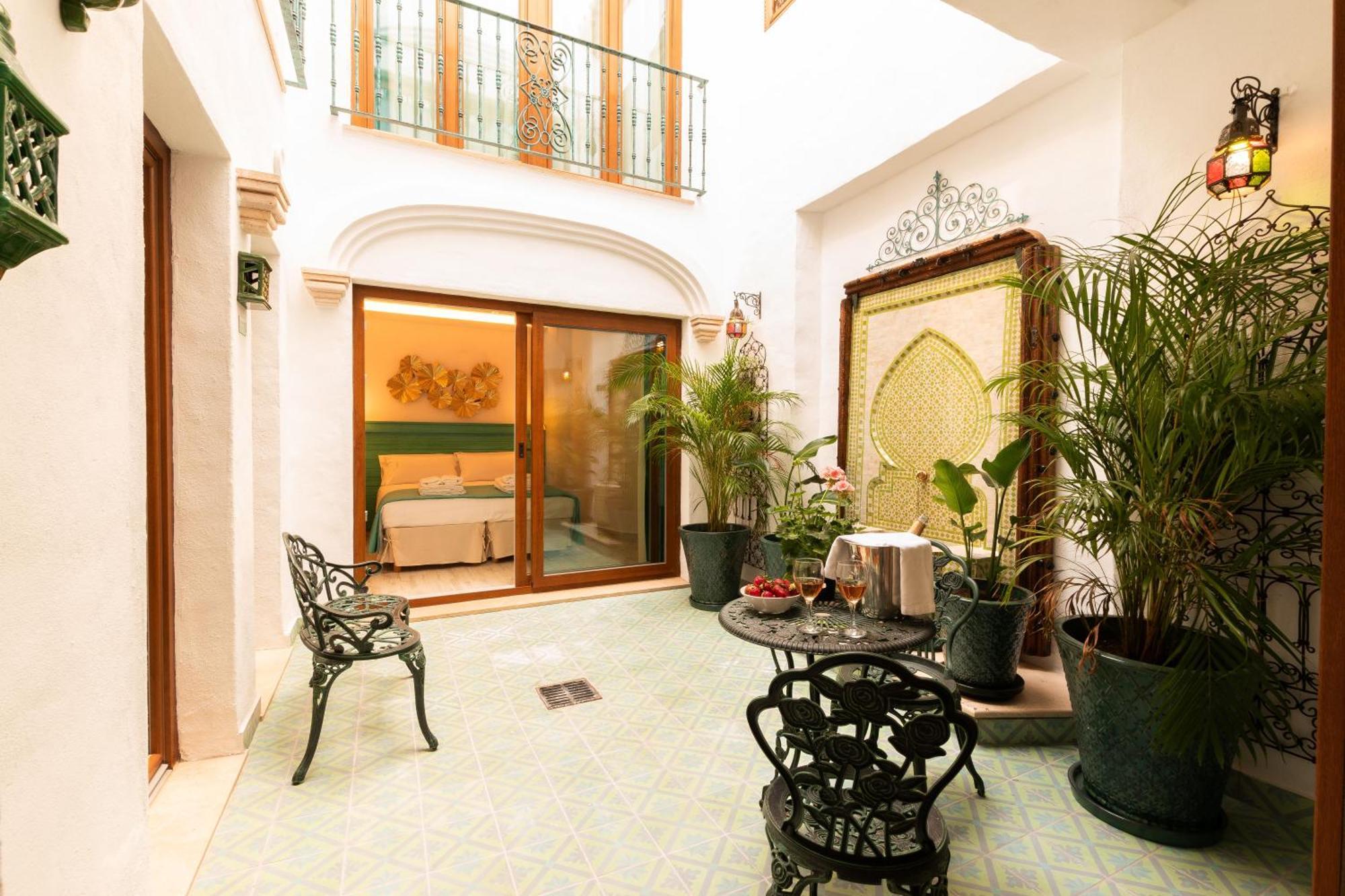 Casa Esmeralda - Luxury Boutique Apartments Old Town Estepona Eksteriør billede