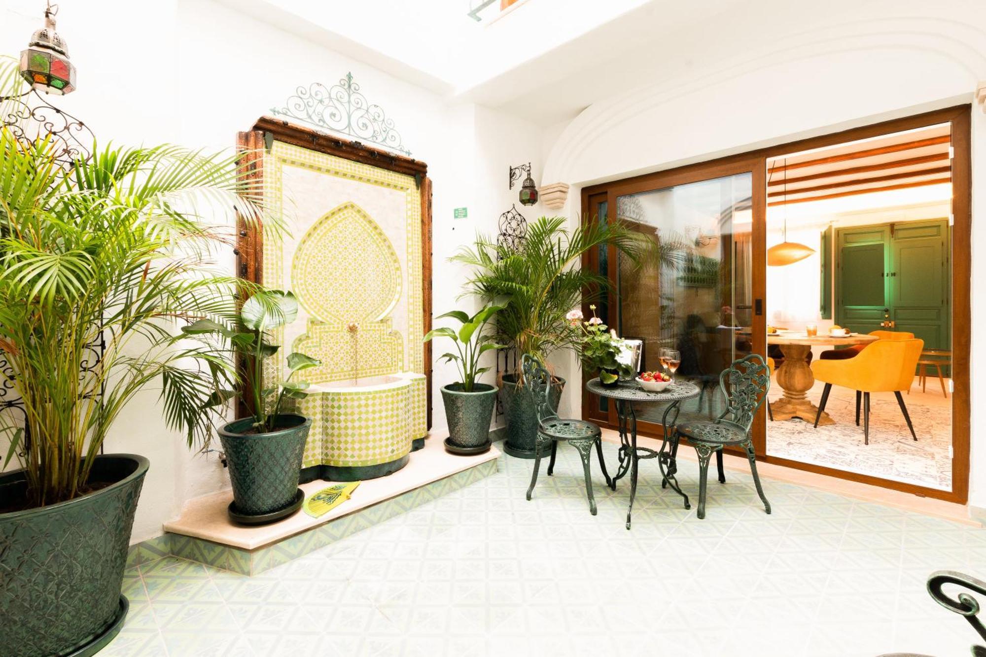 Casa Esmeralda - Luxury Boutique Apartments Old Town Estepona Eksteriør billede